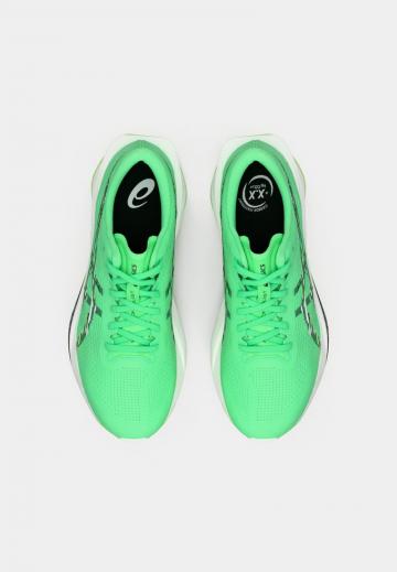 Беговые кроссовки