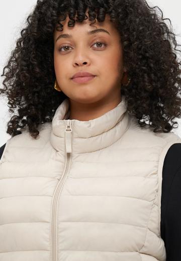 Стеганый жилет