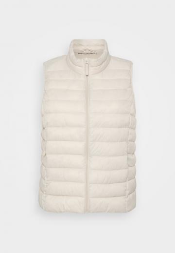 Стеганый жилет