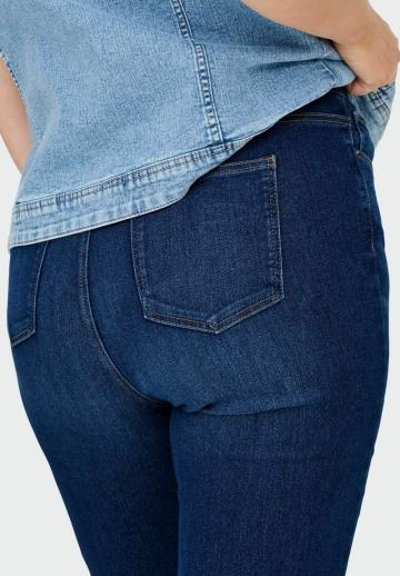 Узкие джинсы