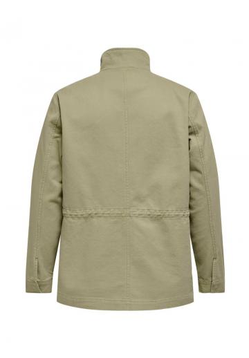 Куртка с накладнымит карманами