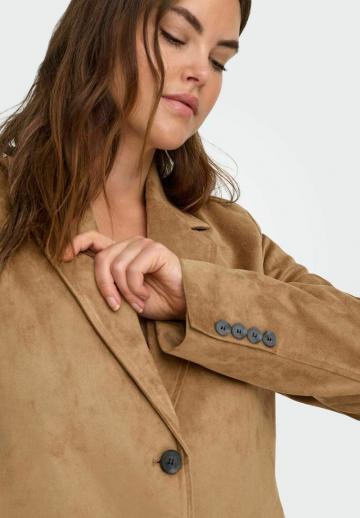 Короткое пальто