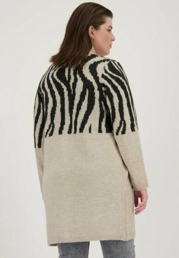 Длинный жилет