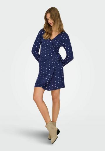 Короткое платье