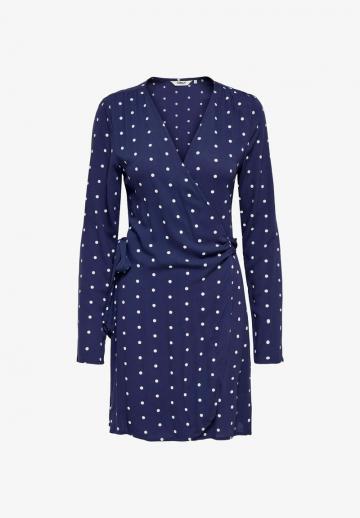 Короткое платье