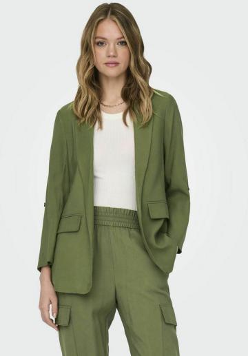 Блейзер с накладными карманами