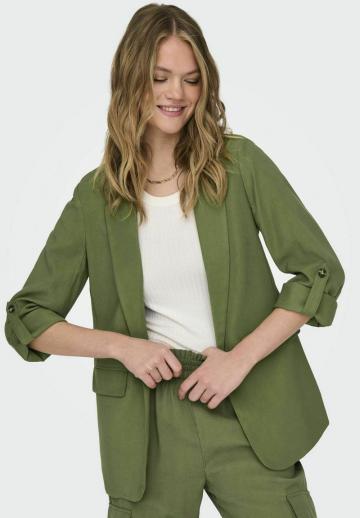 Блейзер с накладными карманами