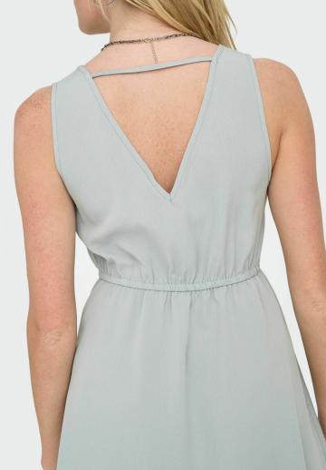 Короткое платье