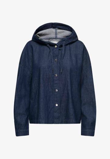 Джинсовая жилетка