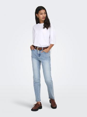 Короткие джинсы