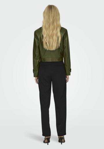 Блейзер с накладными карманами