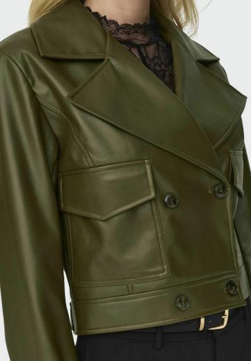 Блейзер с накладными карманами