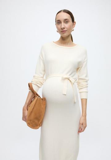 Вязаное платье