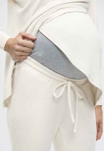 Пуловер с капюшоном