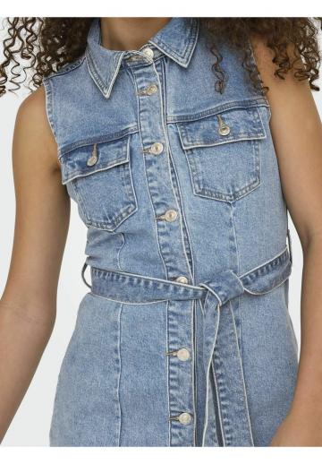 Джинсовая жилетка