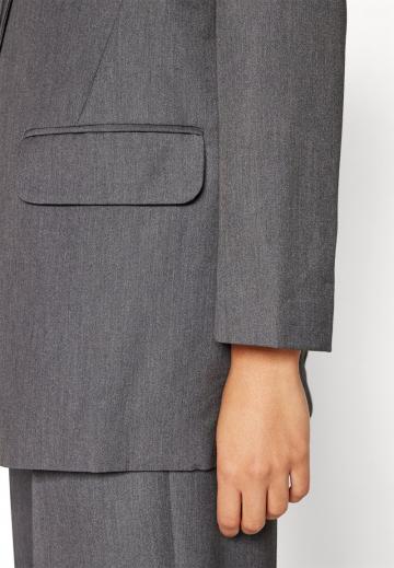 Длинный блейзер