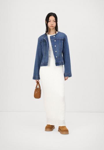 Джинсовая жилетка