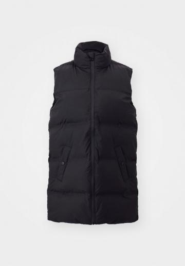 Длинный жилет