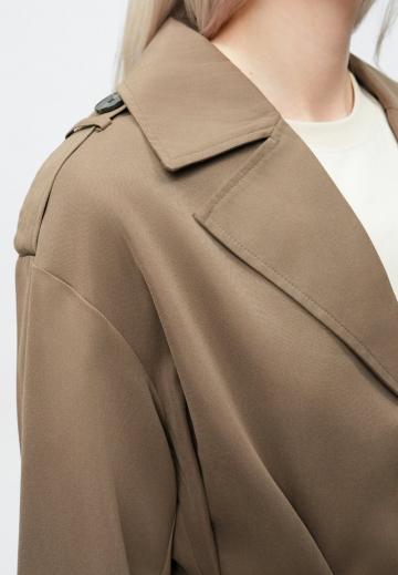 Блейзер с накладными карманами