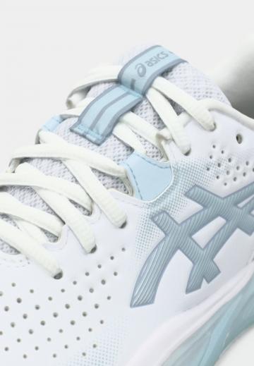 Теннисные кроссовки