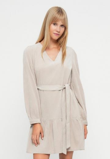 Короткое платье