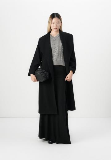 Шерстяное пальто