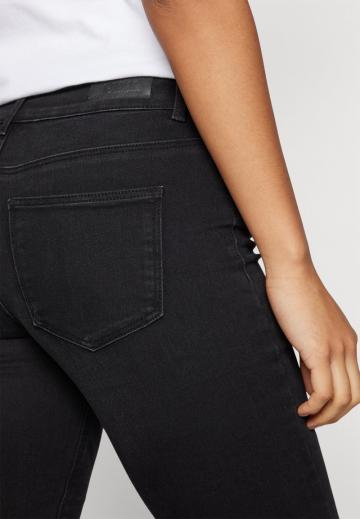 Клешеные брюки