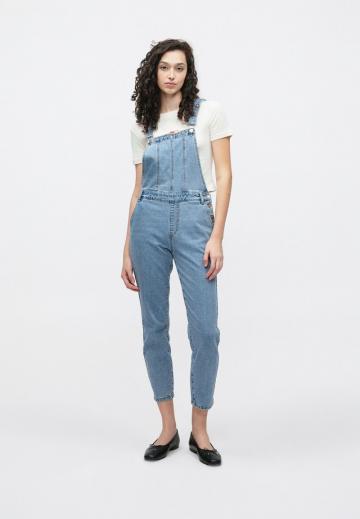 Джинсовый комбинезон