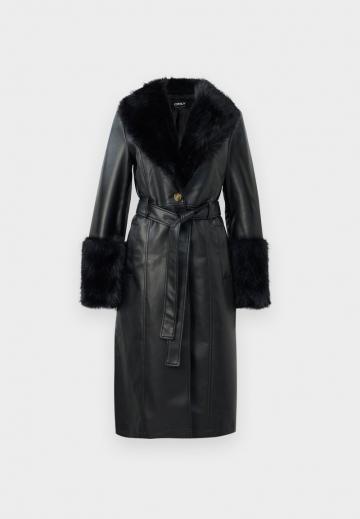 Шерстяное пальто