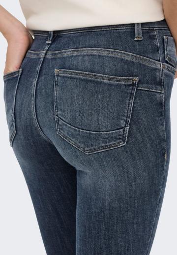 Узкие джинсы