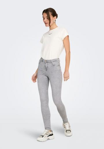 Узкие джинсы