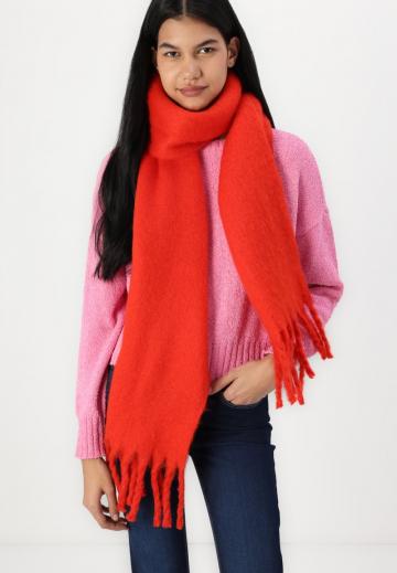 Клешеные джинсы