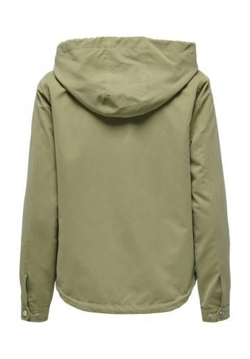 Куртка с накладнымит карманами