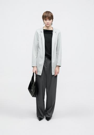 Короткое пальто