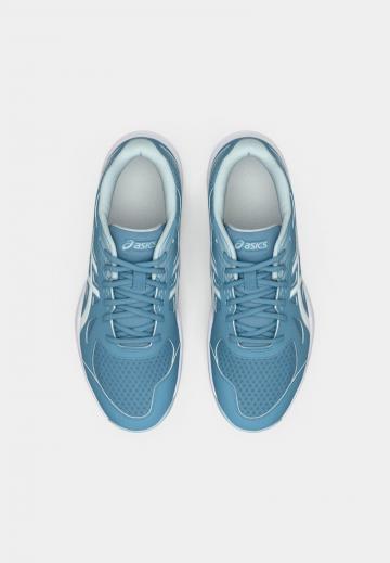 Кроссовки для зала