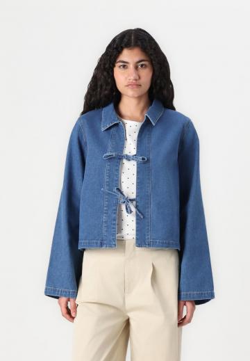 Джинсовая жилетка