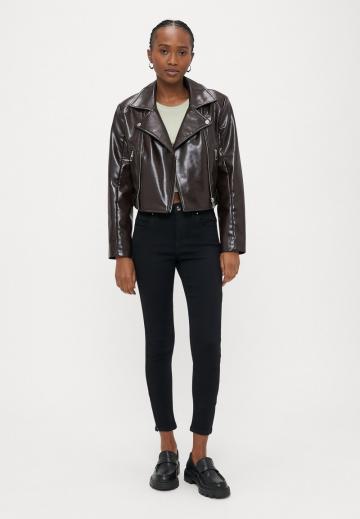 Короткие джинсы