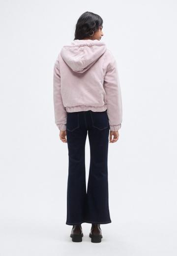 Куртка с накладнымит карманами