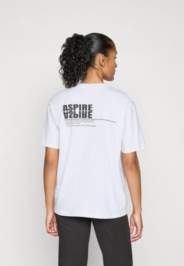 Спортивная майка