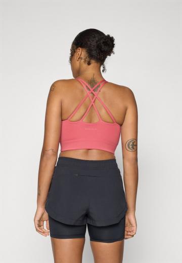 Бюстгальтер без косточек