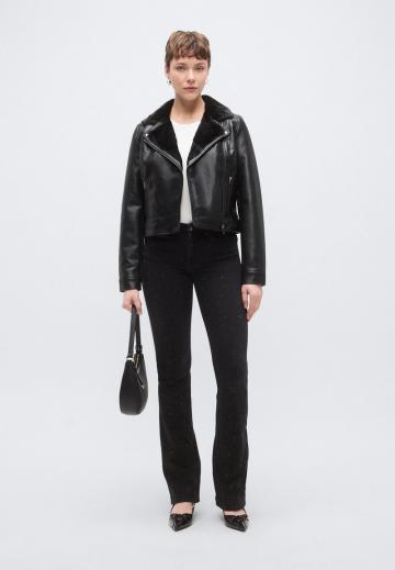 Клешеные джинсы