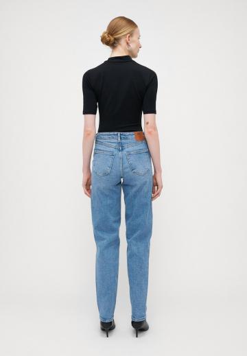 Свободные джинсы