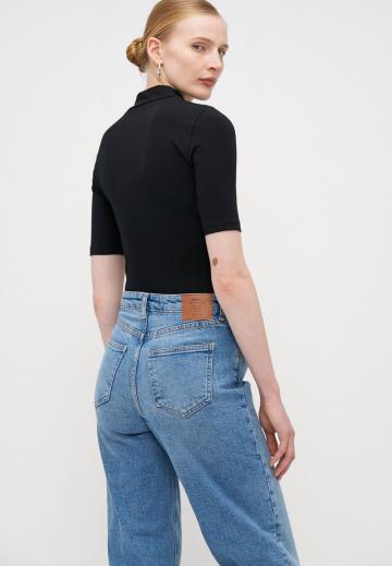 Свободные джинсы