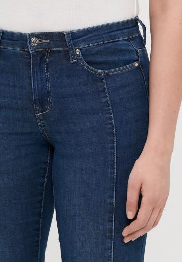 Клешеные джинсы