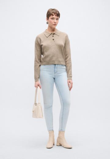 Узкие джинсы