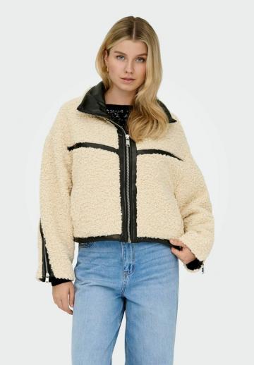 Флисовая куртка