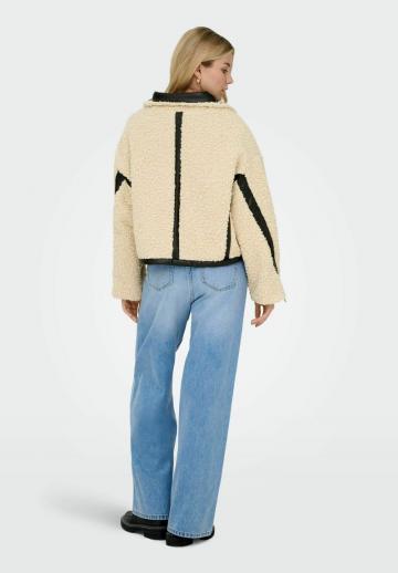 Флисовая куртка