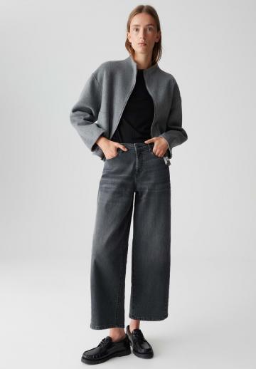 Свободные джинсы