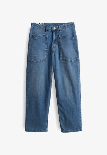 Короткие джинсы