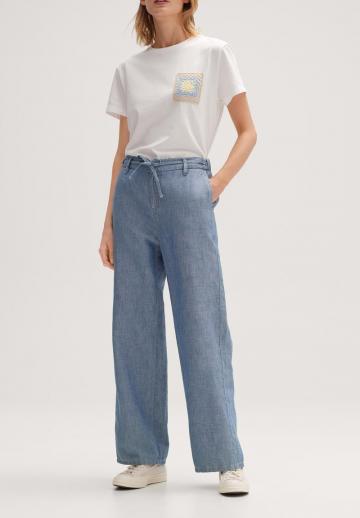 Клешеные джинсы